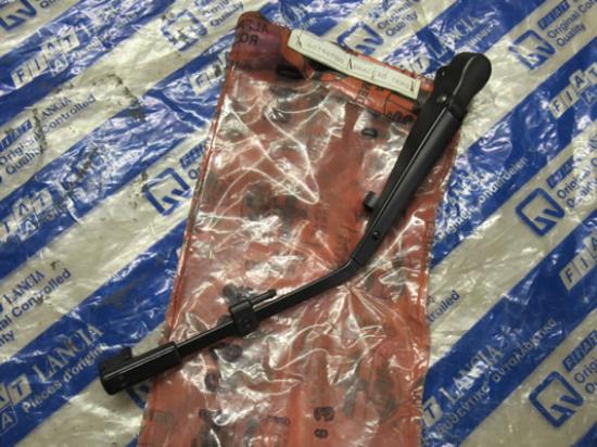 60746988 Ruitenwisserarm koplamp rechterzijde