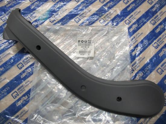 60911350 Sierstuk stoel rechtsvoor