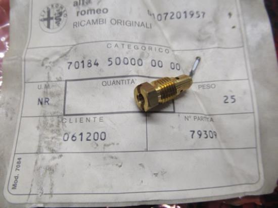 701845 Sproeier carburateur