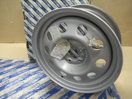 71718712 Stalen velg 6Jx15"