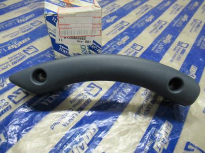 735309965 Deurgreep achterklep linkerzijde