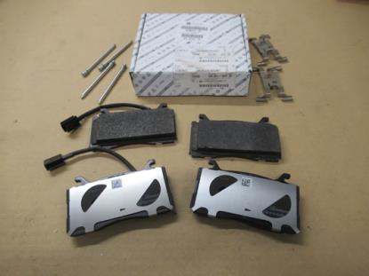 77367677 Remblokset voorzijde