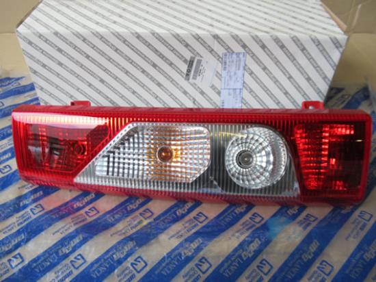 9467069888 Achterlicht linkerzijde