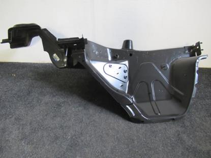 51828395 Langsdrager vloer rechterzijde