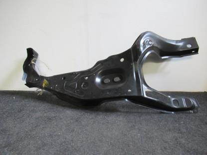 7777390 Frame versteviging linksvoor