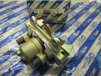 9947120 Remklauw rechtsvoor