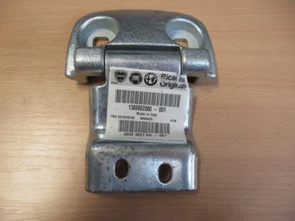 1388882080 Scharnier achterklep rechtsboven