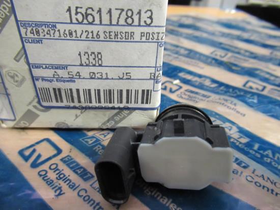 156117813 Parkeersensor voorzijde