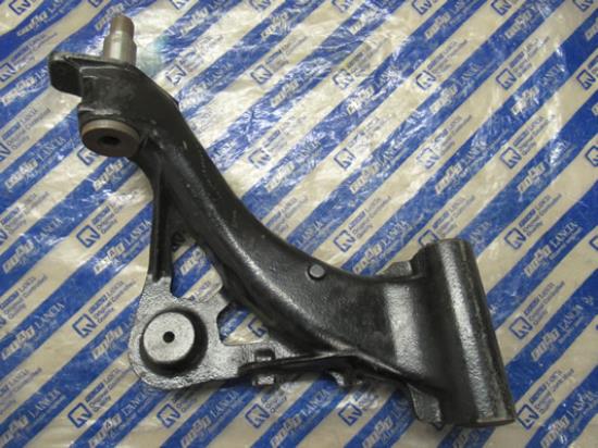 46474986 Draagarm achterzijde links