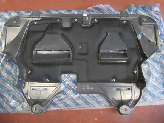 51724938 Bodemplaat motorruimte 2.4 JTD