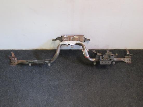 51738576 Dwarsbalk voorzijde