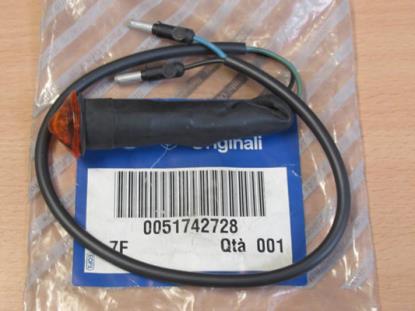 51742728 Richtingaanwijzer zijkant