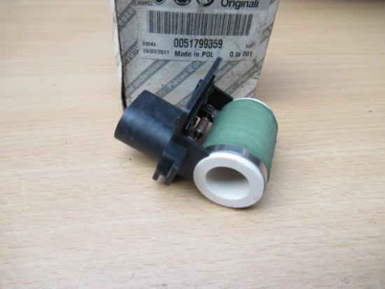 51799359 Kachelweerstand