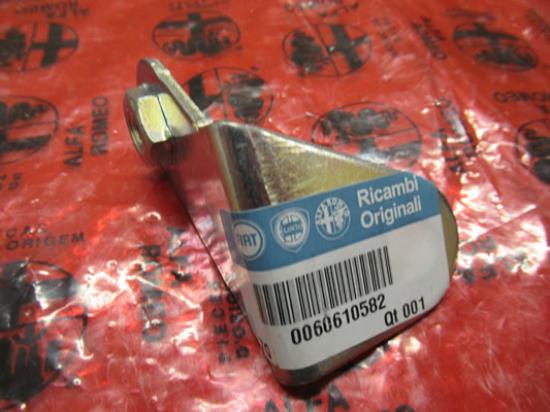 60610582 Beugel uitlaat 1.8 16V