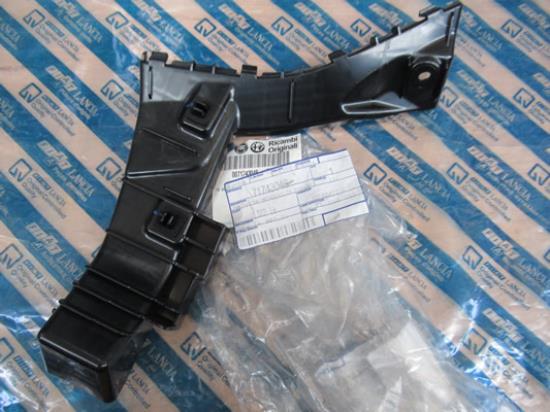 71743048 Beugel bumper linksachter