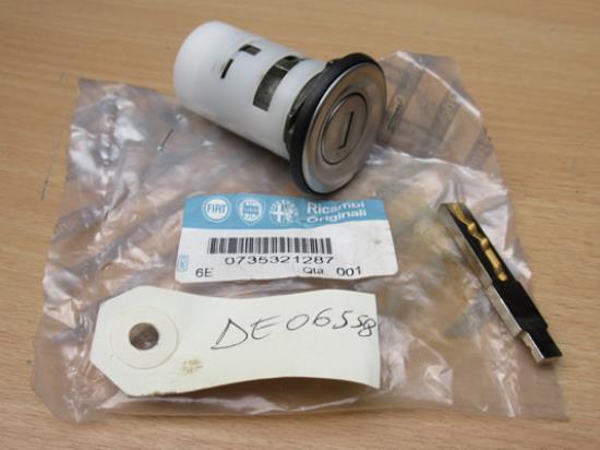 735321287 Slotcilinder en slothuis linksvoor