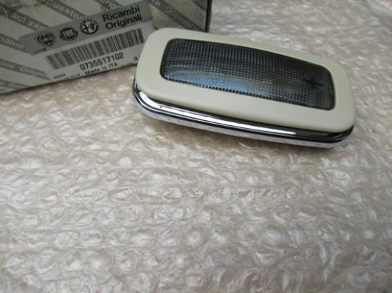 735517102 Plafondverlichting achterzijde