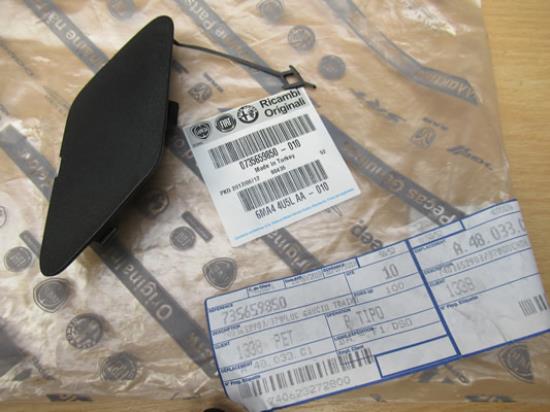 735659850 Plug achterbumper