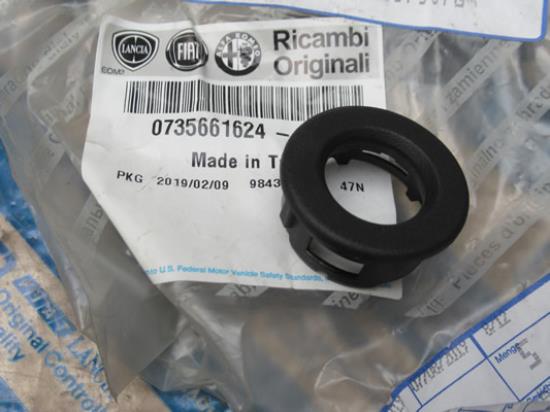 735661624 Montagering PDC achterbumper rechts