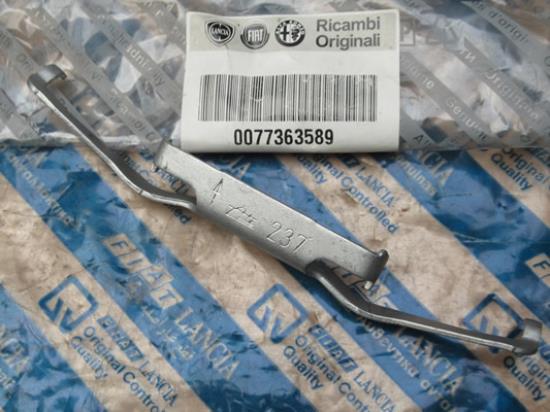 77363589 Remklauwveer voorzijde