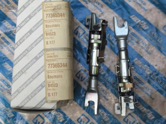 77365344 Remmenkit versteller achterzijde