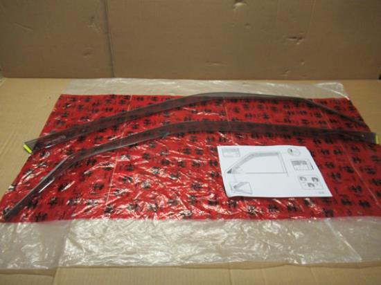 5900415 Wind deflector
