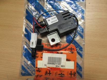 60621187 Autoradio antenne versterker