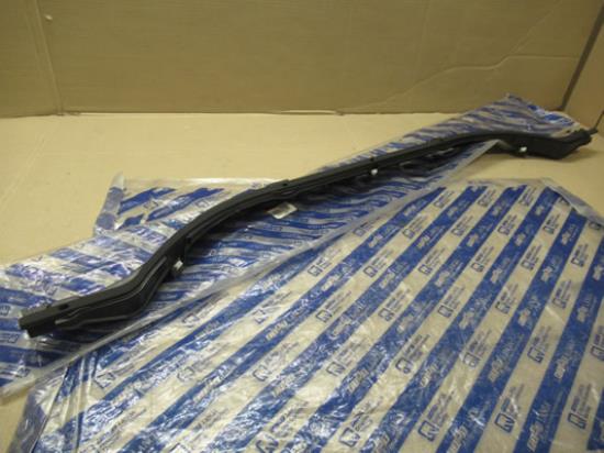 7734508 Luchtinlaat paravan sierstuk