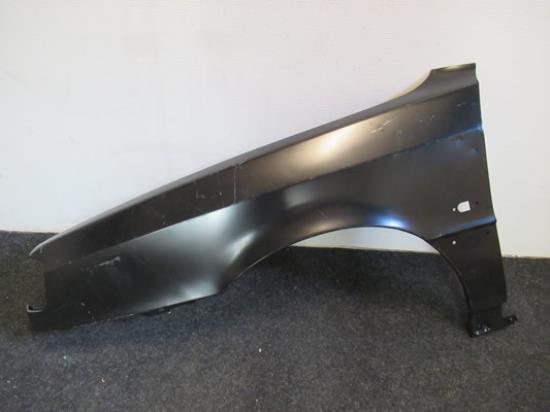 82430799 Voorscherm linkerzijde