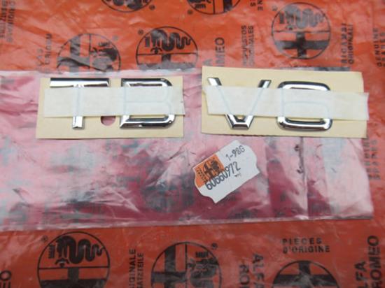 60660972 Embleem V6 T.B.