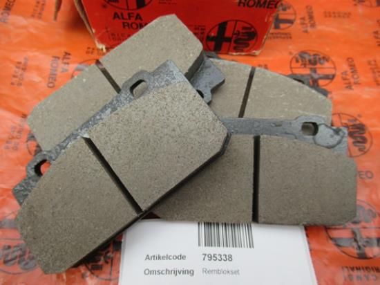 795338 Remblokset voorzijde ATE