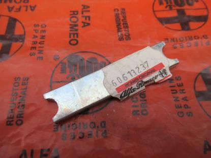 60613237 Beugel carrosserie dak