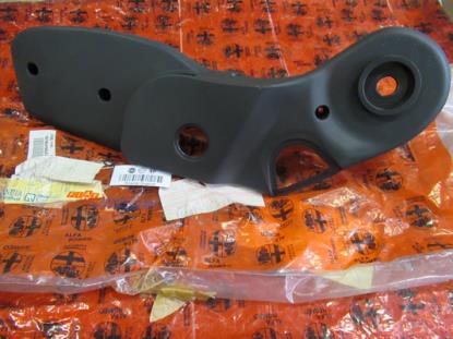 129849620 Sierstuk stoel linksvoor