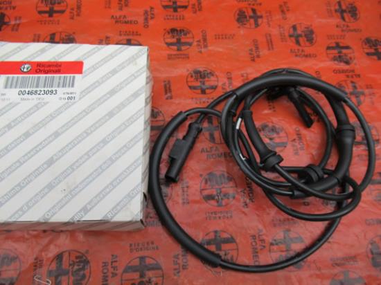 46823093 ABS sensor linksvoor