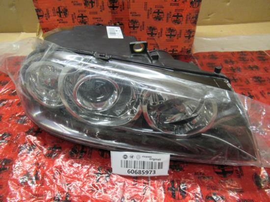 60685973 Koplamp rechterzijde met xenon