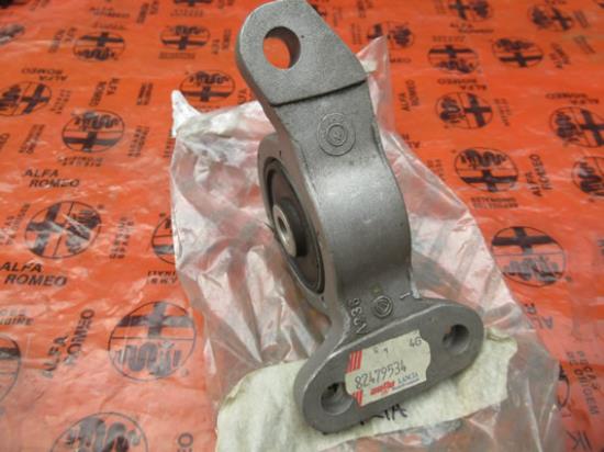 82479534 Motorsteun 2.0 16V