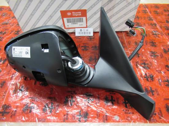 156083612 Elektrisch verstel- inklap- en verwarmbare buitenspiegel