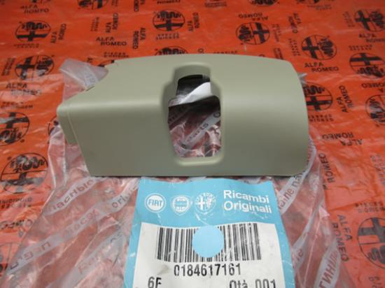 184617161 Sierstuk achterbank rechterzijde