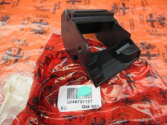 46737167 Scharnier tankklep