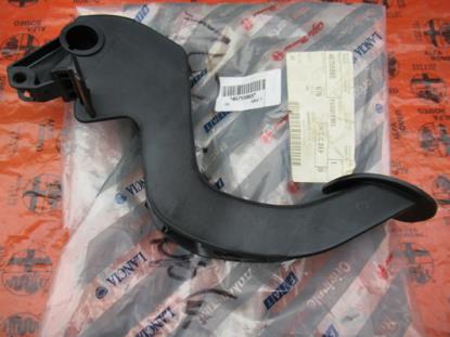 46755865 Koppelingpedaal