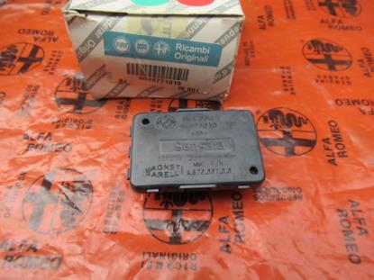 46771010 Sensor binnenspiegel detectie beslagen ruiten