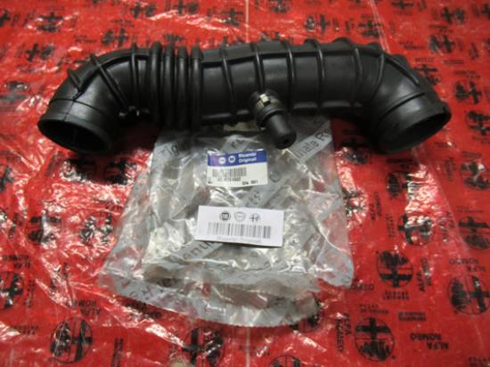 46784502 Slang naar luchtfilterhuis 1.2 16V