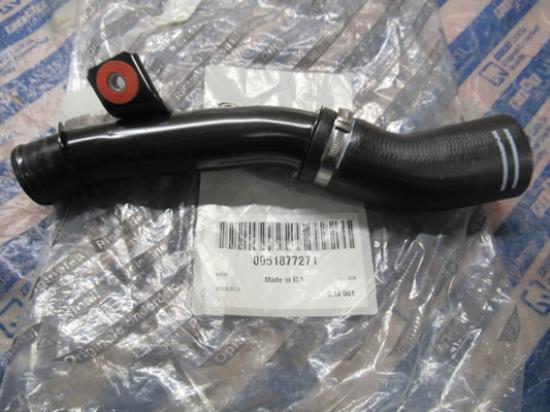 51877271 Laadluchtslang 1.4 MPI 16V