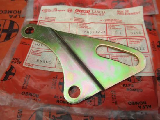 60513227 Beugel stuurbekrachtiging