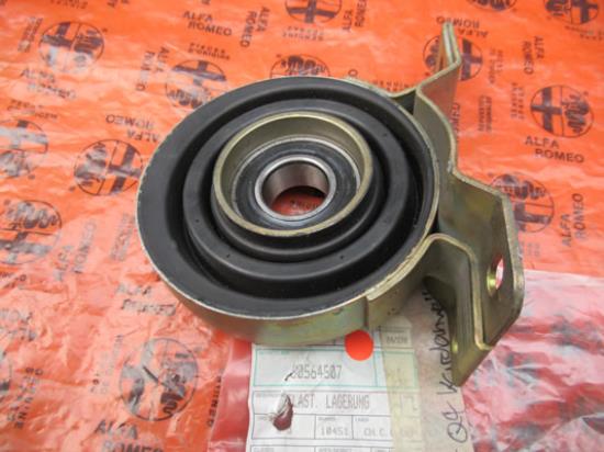 60564507 Cardanas steun met lager