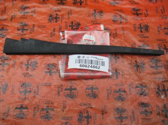 60624862 Afdekrubber portier linksvoor