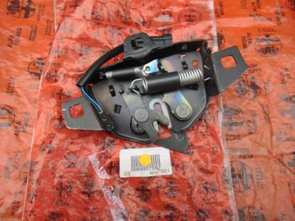 60657597 Motorkap vergrendeling