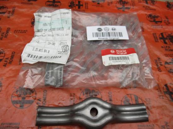 60675717 Beugel uitlaatpijp 3.2 GTA