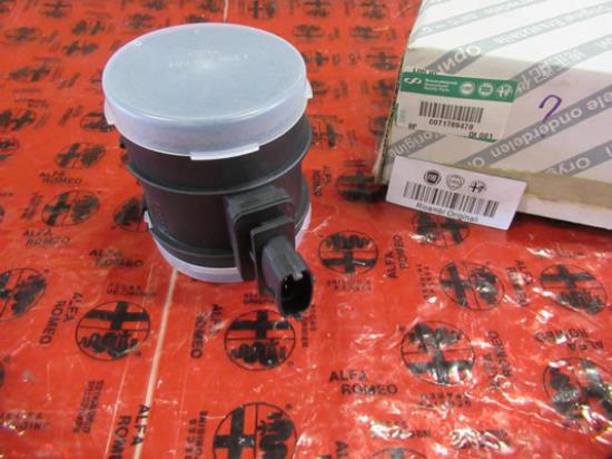 71789478 Luchtmassameter 2.4 JTDM