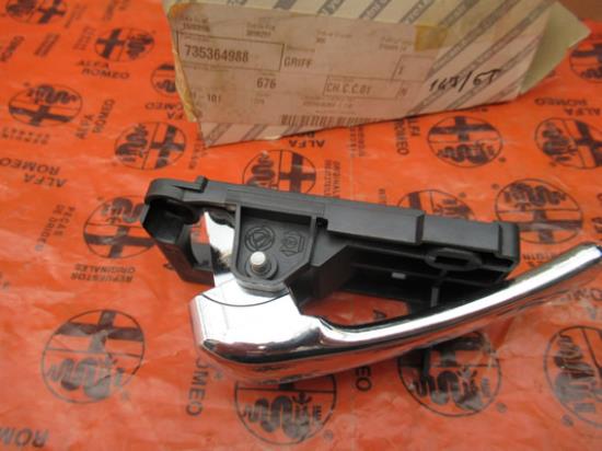 735364988 Deurgreep linksvoor binnen